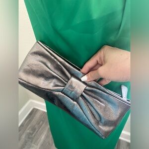 Orvieto Mettalic Silver Evening Bow Clutch Handbag
